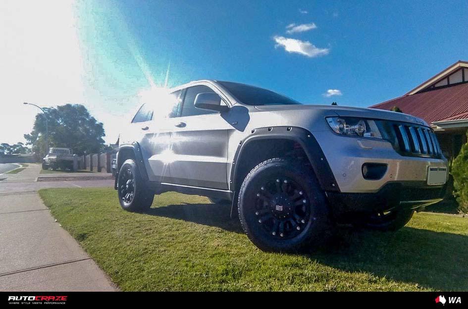 JEEP-GRAND-CHEROKEE-MONSTER-XD-MATTE-BLACK